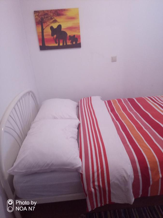 Vacation House Loreta Sveti Rok Extérieur photo