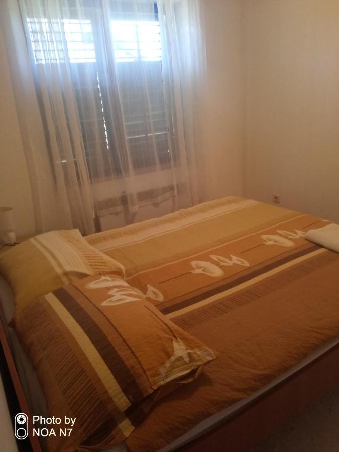 Vacation House Loreta Sveti Rok Extérieur photo